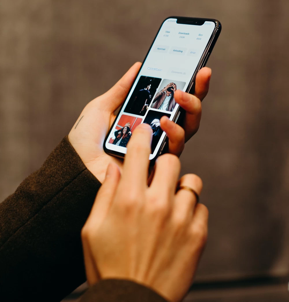 Attendee tracking device image
